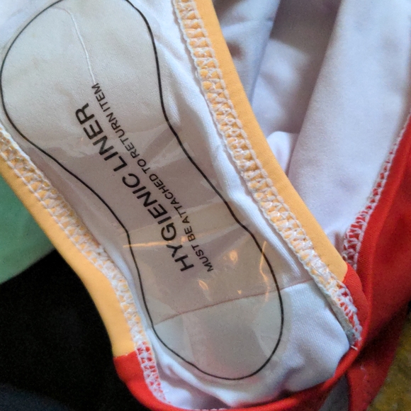 NWT Cupshe Colorblocked VNeck One Piece Swimsuit L - Picture 5 of 5